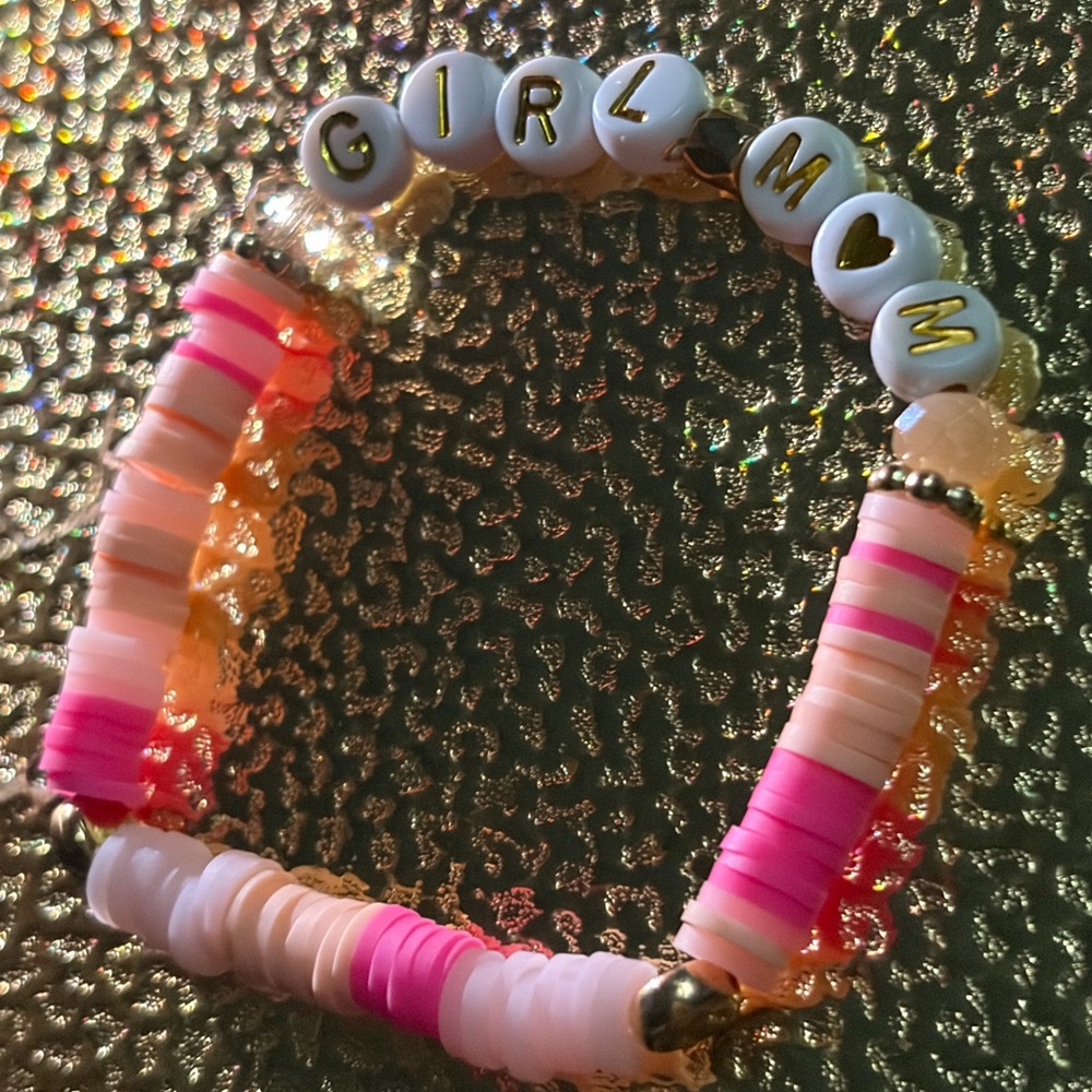 Bead Bracelet “Girl Mom”